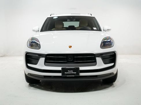 Certified 2026 Porsche Macan AWD/4WD image 6