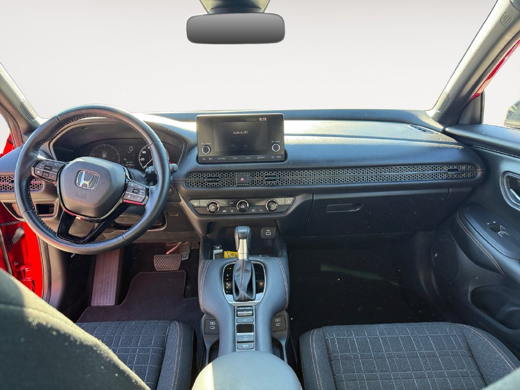 Used 2025 Honda HR-V Sport image 10