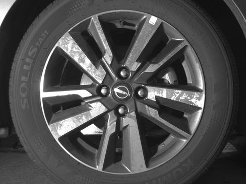 Used 2025 Nissan Versa SV FWD image 13
