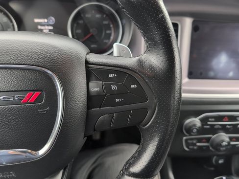 Used 2019 Dodge Charger SXT image 26