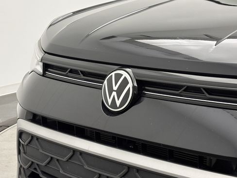 Used 2025 Volkswagen Taos S FWD image 8