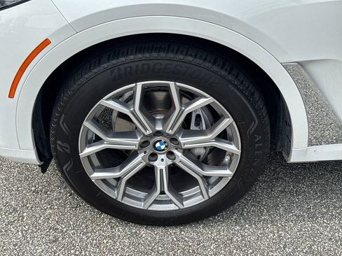 Used 2021 BMW X7 xDrive40i w/ Executive Package 2 AWD/4WD image 11