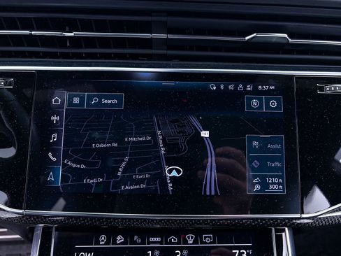 Used 2023 Audi SQ8 Prestige AWD/4WD image 6