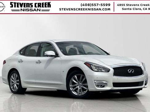 Used 2017 INFINITI Q70 3.7 w/ Technology Package AWD/4WD image 1
