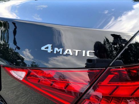 Used 2023 Mercedes-Benz C 300 4MATIC Sedan image 31