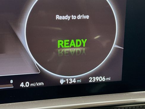 Used 2024 Hyundai Ioniq 6 SE image 18