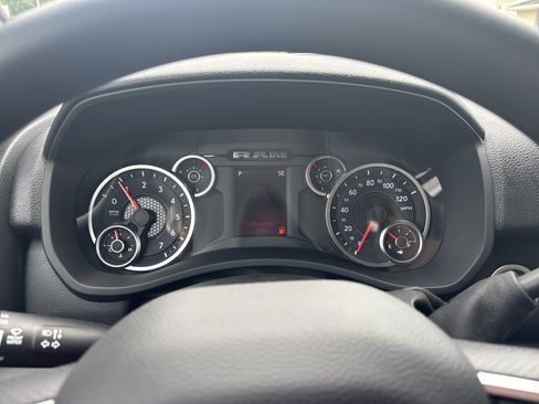 New 2026 RAM 2500 Tradesman AWD/4WD image 27