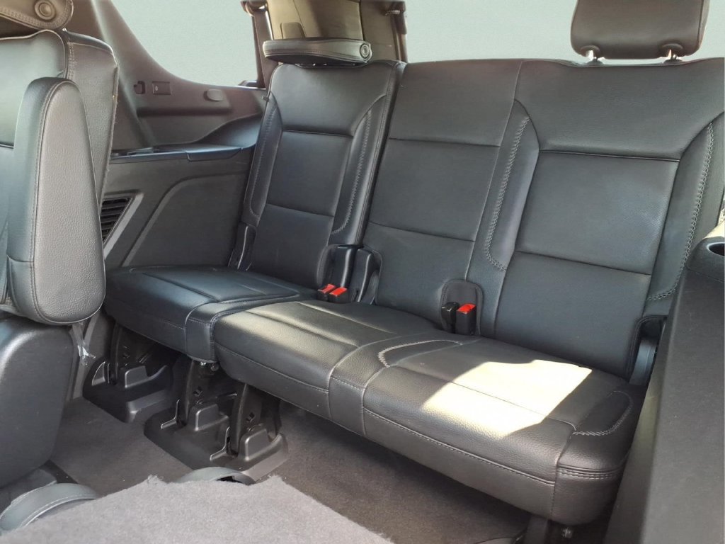 Used 2023 GMC Yukon Denali RWD image 14