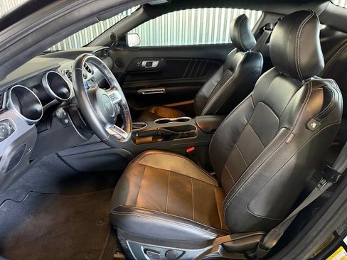 Used 2022 Ford Mustang GT Premium w/ Black Accent Package RWD image 10