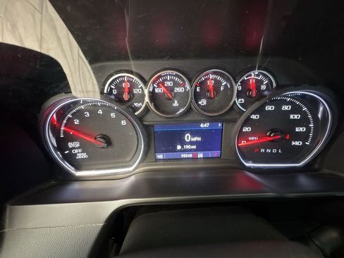 Used 2021 Chevrolet Silverado 1500 LT Trail Boss w/ Convenience Package II AWD/4WD image 11