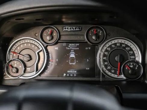 Used 2019 RAM 1500 Big Horn RWD image 18