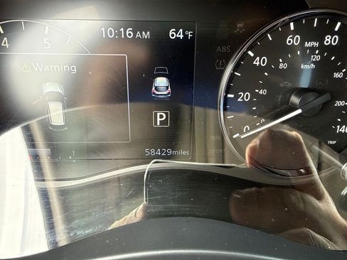 Used 2024 Nissan Kicks SV FWD image 22