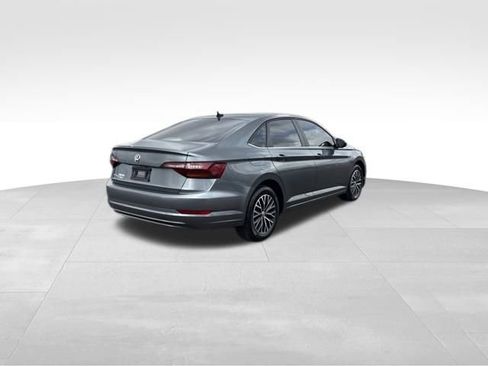 Used 2019 Volkswagen Jetta SEL image 4