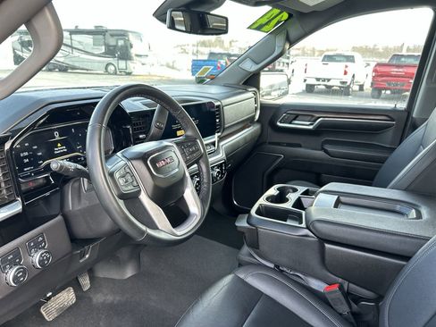 Used 2024 GMC Sierra 1500 SLT image 25