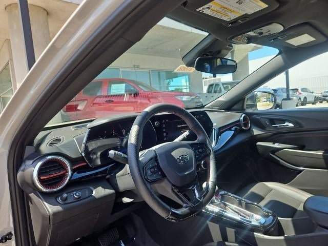 Used 2026 Chevrolet Trax RS FWD image 10