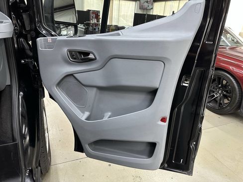 Used 2019 Ford Transit 350 XLT image 16