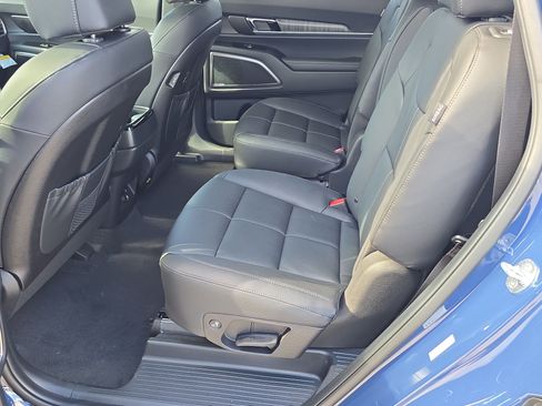 New 2025 Kia Telluride EX image 19