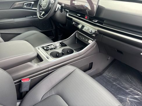 New 2026 Kia Carnival SX Prestige image 17
