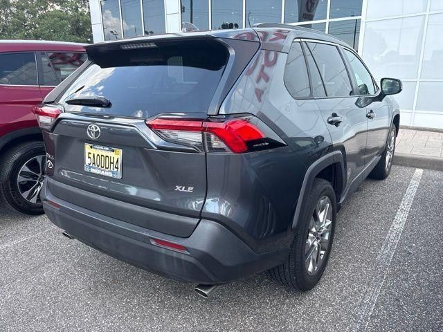 Used 2021 Toyota RAV4 XLE Premium FWD image 8