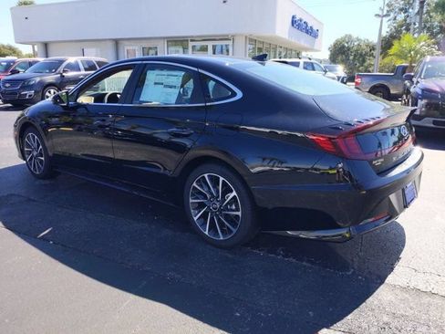 Certified 2023 Hyundai Sonata Limited w/ Cargo Package FWD image 6