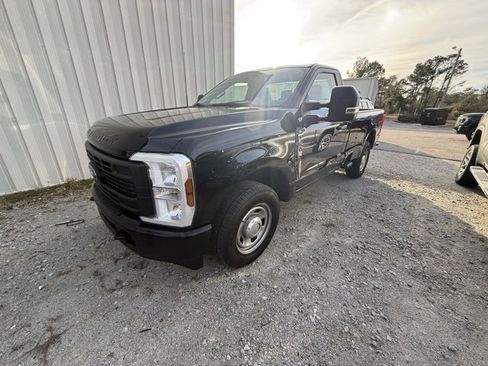 Used 2024 Ford F350 XL w/ Camper Package image 1