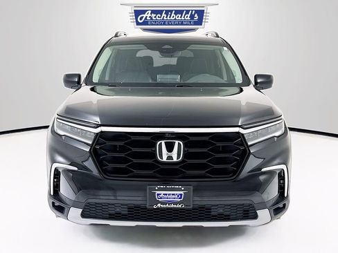 Used 2023 Honda Pilot Elite image 2
