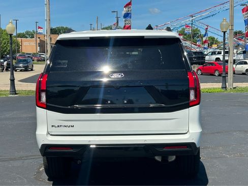 New 2027 Ford Expedition Platinum AWD/4WD image 4