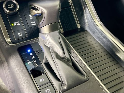 Used 2024 Lexus GX 550 w/ Accessory Package (Z1) AWD/4WD image 25