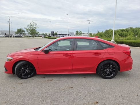 Used 2023 Honda Civic Sport image 12
