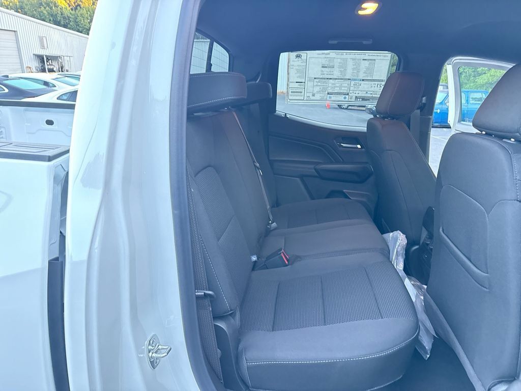 New 2026 Chevrolet Colorado LT RWD image 29