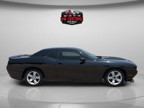 Used 2021 Dodge Challenger GT RWD image 8