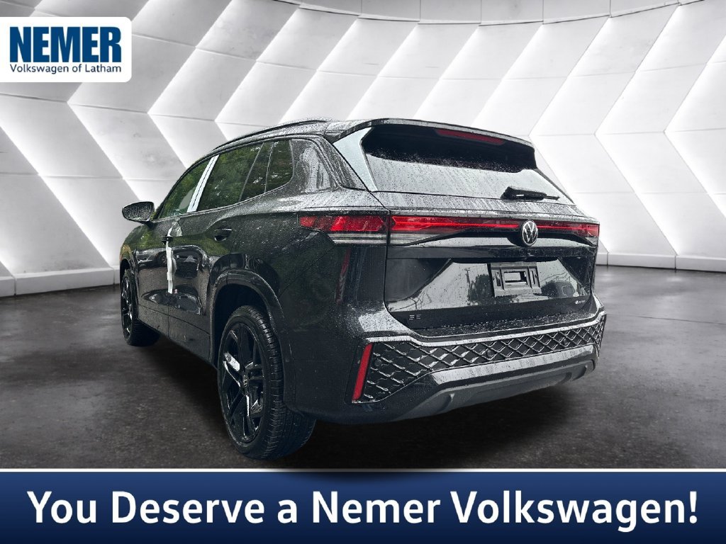 New 2026 Volkswagen Tiguan SE R-Line AWD/4WD image 2
