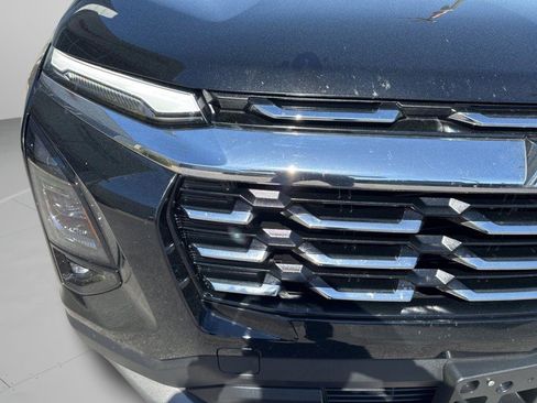 Used 2025 Chevrolet Equinox LT w/ Convenience Package II image 40