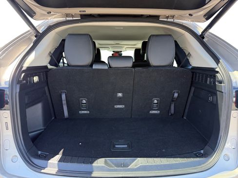 Certified 2024 MAZDA CX-90 Plug-In Hybrid w/ Preferred AWD/4WD image 17