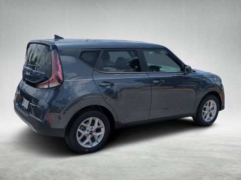 New 2025 Kia Soul LX image 3
