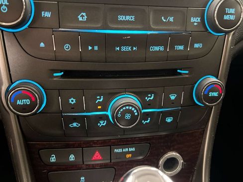 Used 2013 Chevrolet Malibu Eco w/ Power Convenience Package FWD image 16