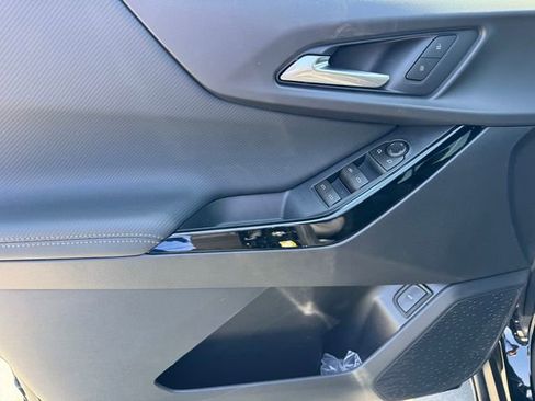 New 2026 Chevrolet Equinox LT FWD image 13