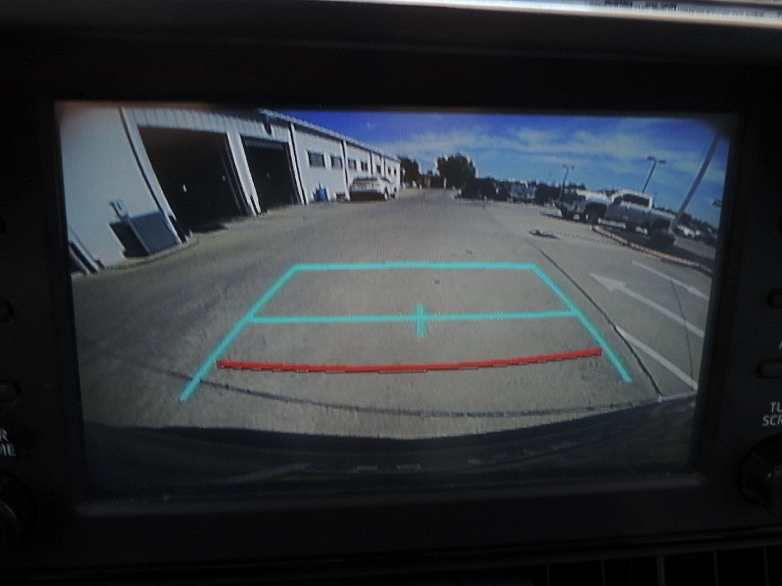 Used 2019 Toyota RAV4 XLE Premium FWD image 25