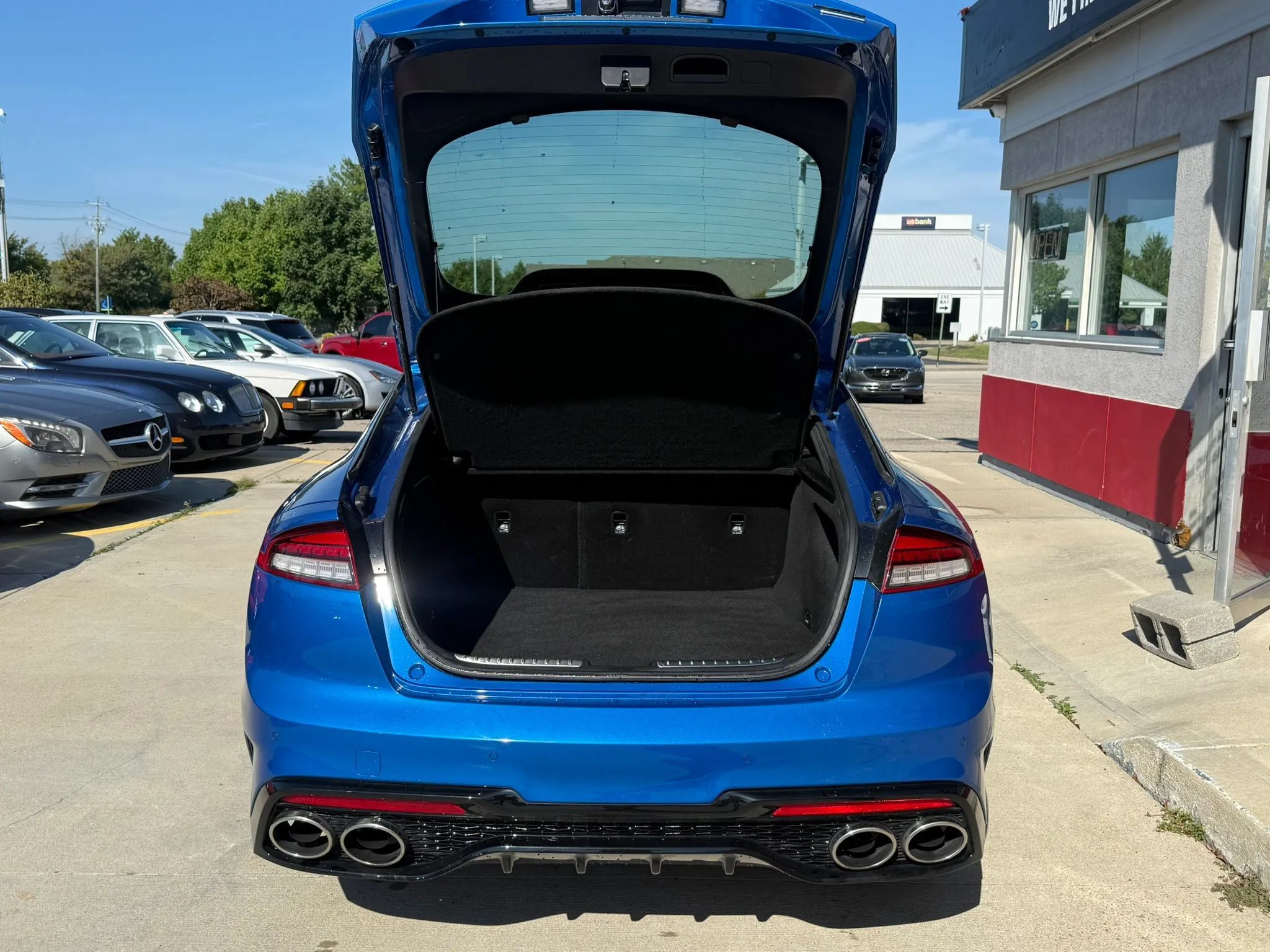 Used 2022 Kia Stinger GT1 AWD/4WD image 20