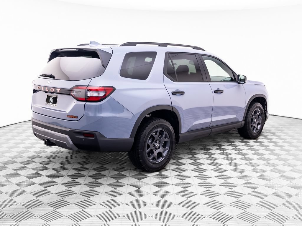 New 2026 Honda Pilot TrailSport image 6