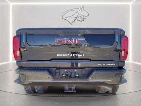 Used 2022 GMC Sierra 3500 Denali AWD/4WD image 10