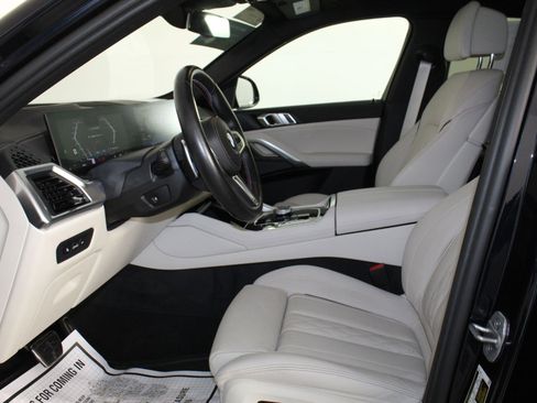 Certified 2024 BMW X6 M60i w/ Dynamic Handling Package image 27