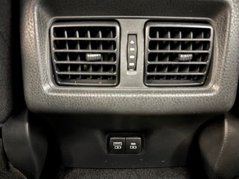 Used 2025 Toyota Camry LE image 27