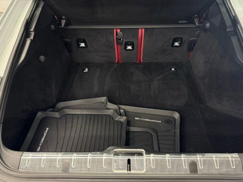 Used 2023 Porsche Panamera 4 Platinum Edition image 26