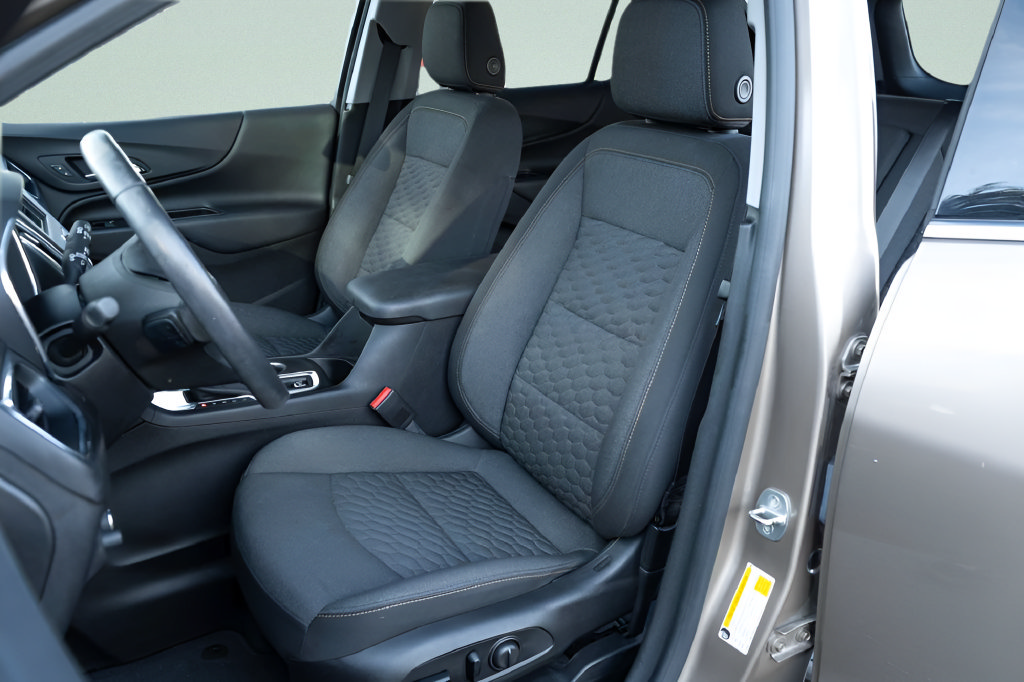 Used 2019 Chevrolet Equinox LT FWD image 14