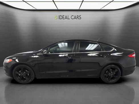 Used 2016 Ford Fusion SE FWD image 8