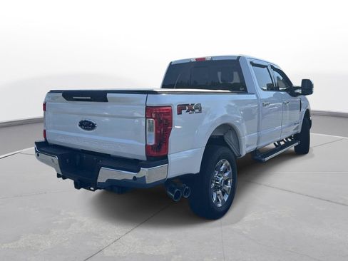 Used 2017 Ford F250 Lariat w/ Lariat Ultimate Package AWD/4WD image 6