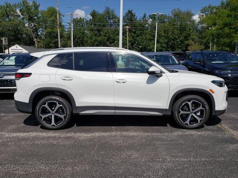New 2026 Volkswagen Tiguan SE AWD/4WD image 2