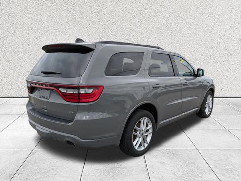 Used 2024 Dodge Durango GT image 3