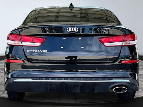 Used 2020 Kia Optima LX FWD image 5